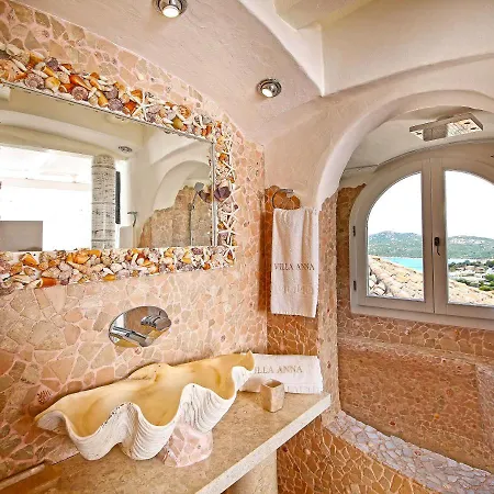 Alojamento de Acomodação e Pequeno-almoço Anna Porto Cervo