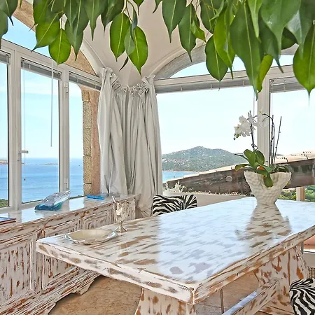 Anna Bed & Breakfast 4*